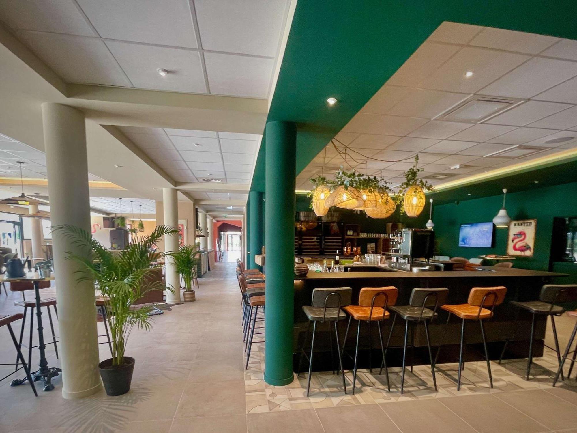 Aparthotel Adagio Access Porte De Camargue Saint-Martin-de-Crau Exterior photo